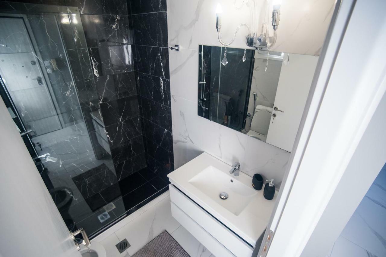 Diamond Lux Apartment Palaiontsiflikion Luaran gambar